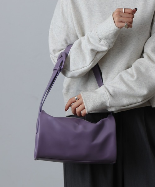 COLONY 2139(コロニートゥーワンスリーナイン)の「ミニドラムバッグ(ドラムバッグ・レディース・ブラック/ベージュ/パープル・FREE)」の3枚目の写真