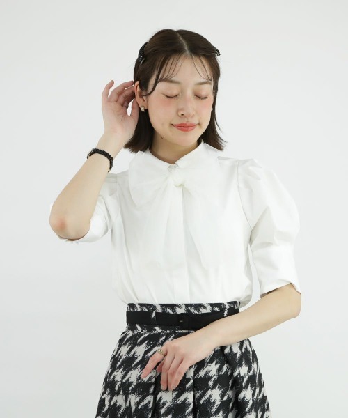 an another angelus（アンアナザーアンジェラス）の「チュールリボンタイ5分袖シャツ/ananotherangelus（シャツ/ブラウス・レディース・オフホワイト/ホワイト×グレー・FREE）」の9枚目の写真