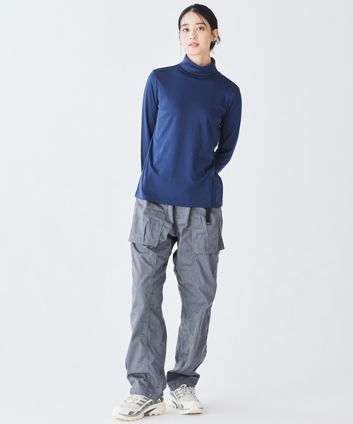 L.L.Bean(エルエルビーン)の「ピマ・コットン・シャツ、タートルネック 長袖 米国フィット・レギュラー(Tシャツ/カットソー・レディース・イエロー/ダークネイビー/ホワイト/ブラック・MEDIUM/SMALL/X-SMALL)」の10枚目の写真