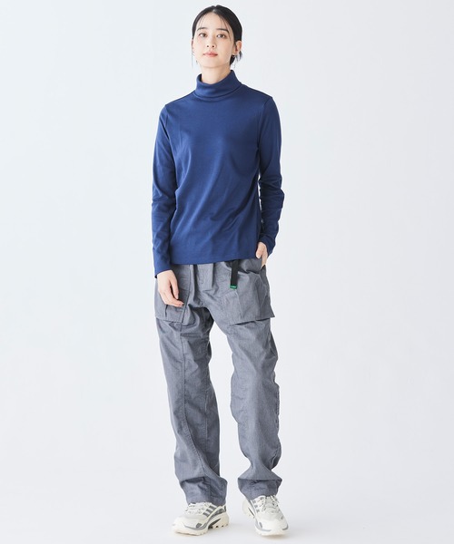 L.L.Bean(エルエルビーン)の「ピマ・コットン・シャツ、タートルネック 長袖 米国フィット・レギュラー(Tシャツ/カットソー・レディース・イエロー/ダークネイビー/ホワイト/ブラック・MEDIUM/SMALL/X-SMALL)」の11枚目の写真