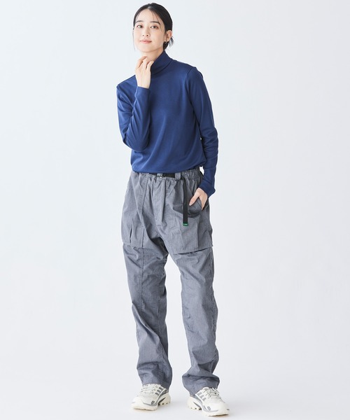 L.L.Bean(エルエルビーン)の「ピマ・コットン・シャツ、タートルネック 長袖 米国フィット・レギュラー(Tシャツ/カットソー・レディース・イエロー/ダークネイビー/ホワイト/ブラック・MEDIUM/SMALL/X-SMALL)」の15枚目の写真
