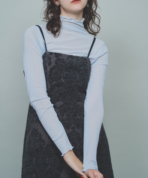 Unitage（ユニテージ）の「起毛ジャガードキャミワンピース（ワンピース・レディース・チャコールグレー・FREE）」の2枚目の写真