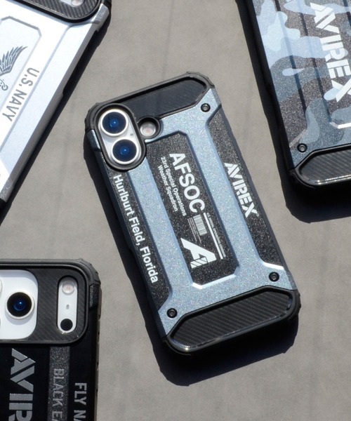AVIREX（アヴィレックス）の「iPhone17 iPhone17Pro iPhone17ProMax iPhoneAir iPhone16/16Pro/16ProMax アヴィレックス 耐衝撃 [アーミータフ]（スマホケース/カバー・メンズ・カモフラージュ/シルバー/ブルー/ブラック・iPhone 16 Pro/iPhone 16/iPhone 16 Pro Max/iPhone 17 Pro Max/iPhone Air/iPhone 17 Pro/iPhone 17）」の2枚目の写真