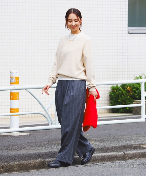 B:MING by BEAMS(ビーミングバイビームス)の「アルパカ混 片畔 Vネック ニット プルオーバー(ニット/セーター・レディース・パープル系その他4/ライトグレー/ミント/ホワイト系その他5・ONE SIZE)」の6枚目の写真