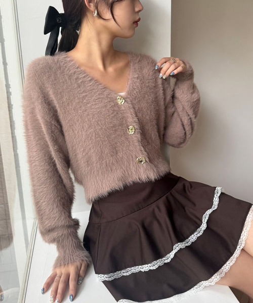 one after another NICE CLAUP（ワンアフターアナザーナイスクラップ）の「ゴールドボタンフェザーショートカーディガン（カーディガン/ボレロ・レディース・アイボリー/ライトピンク/ブラウン/モカ/サックスブルー・FREE）」の14枚目の写真