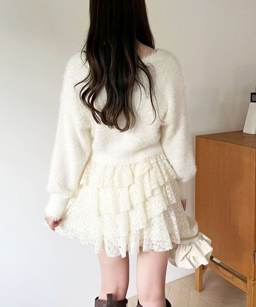 one after another NICE CLAUP（ワンアフターアナザーナイスクラップ）の「ゴールドボタンフェザーショートカーディガン（カーディガン/ボレロ・レディース・アイボリー/ライトピンク/ブラウン/モカ/サックスブルー・FREE）」の10枚目の写真