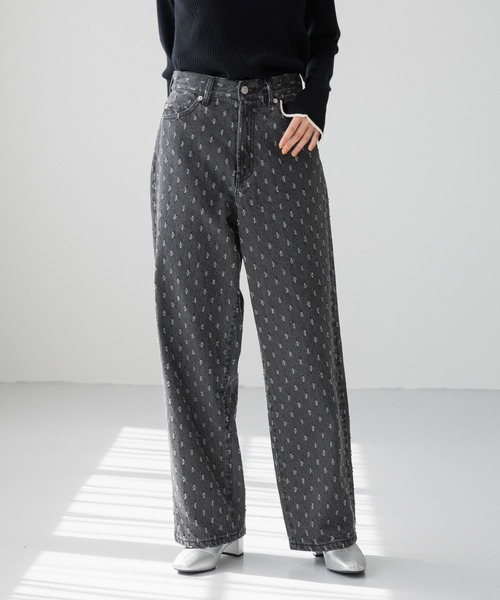 LOWRYS FARM(ローリーズファーム)の「アナアキデニムパンツ 241956(デニムパンツ・レディース・ブラック/ブルー・MEDIUM/SMALL/LARGE)」の2枚目の写真