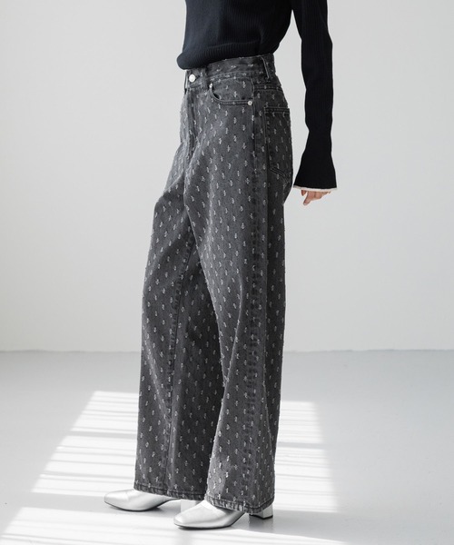 LOWRYS FARM(ローリーズファーム)の「アナアキデニムパンツ 241956(デニムパンツ・レディース・ブラック/ブルー・MEDIUM/SMALL/LARGE)」の6枚目の写真