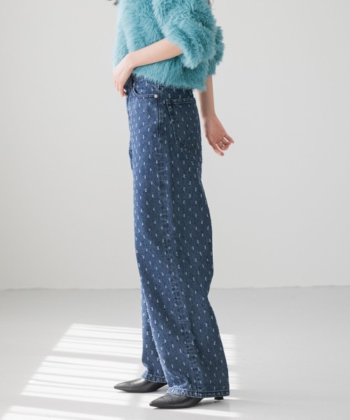 LOWRYS FARM(ローリーズファーム)の「アナアキデニムパンツ 241956(デニムパンツ・レディース・ブラック/ブルー・MEDIUM/SMALL/LARGE)」の16枚目の写真
