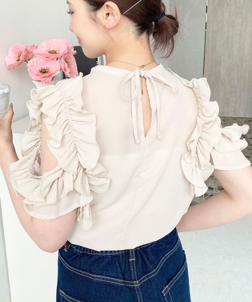 moment+(モーメントプラス)の「シフォンジョーゼット半袖バックリボン袖フリルブラウス(シャツ/ブラウス・レディース・ライトベージュ/ブラック/ピンク/オフホワイト/サックスブルー・M)」の13枚目の写真