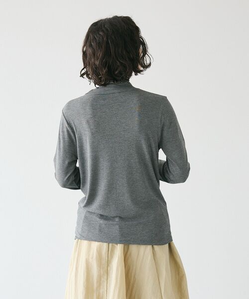 CRAFT STANDARD BOUTIQUE(クラフトスタンダードブティック)の「メロータートルネックインナー(Tシャツ/カットソー・レディース・グリーン/ブラック/アイボリー/マスタード/杢グレー・FREE)」の15枚目の写真