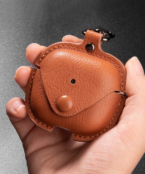 Fun & Daily（ファンアンドデイリー）の「AirPods  4 Protection Case / エアポッズ　第４世代（ヘッドフォン/イヤホン・メンズ・ブラック/ネイビー/レッド/グリーン/ブラウン/ライトブラウン・FREE）」の3枚目の写真