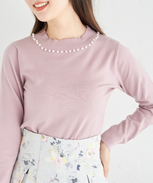 tocco closet(トッコ クローゼット)の「パール付きプチハイネックニットプルオーバー(ニット/セーター・レディース・ブラック/オフホワイト/ピンク・M)」の3枚目の写真