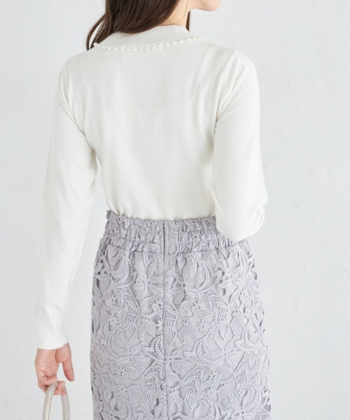 tocco closet(トッコ クローゼット)の「パール付きプチハイネックニットプルオーバー(ニット/セーター・レディース・ブラック/オフホワイト/ピンク・M)」の7枚目の写真
