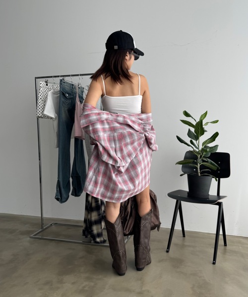 SHAGGIE（シャギー）の「ダブルストラップサイドギャザーインナーキャミソール（キャミソール・レディース・レッド/ホワイト/グレー/ブラック・FREE）」の8枚目の写真