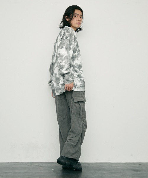 Shoowtime(ショウタイム)の「all over printed crew knit sweater / オールオーバープリンテッドクルーニットセーター(ニット/セーター・メンズ・ホワイト/ブラック/グレー・MEDIUM/X-LARGE/LARGE)」の15枚目の写真