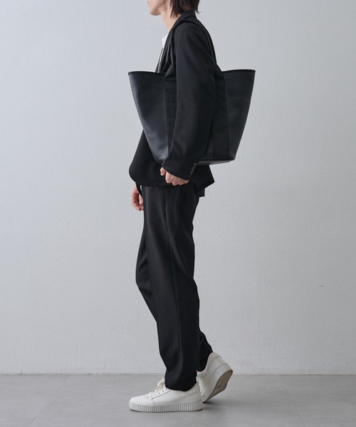 COLONY 2139(コロニートゥーワンスリーナイン)の「シンプルラージトートバッグ(トートバッグ・メンズ・ブラック/グレー・FREE)」の14枚目の写真