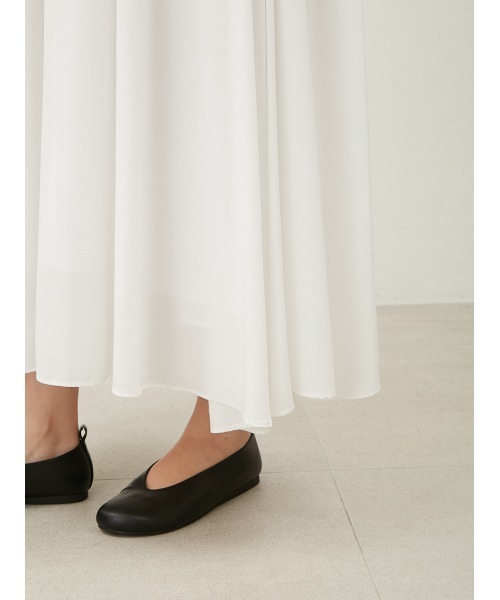 Mila Owen（ミラオーウェン）の「ギャザーボリュームノースリ