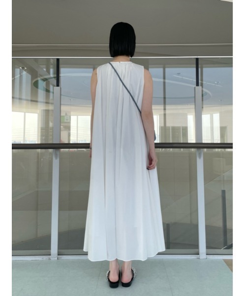 完売品　Mila Owen ギャザーボリュームノースリワンピース ギャザーボリュームノースリワンピース【ウォッシャブル