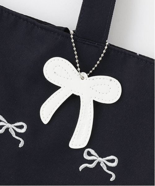 petit main（プティマイン）の「刺しゅうレッスンバッグ（トートバッグ・キッズ・ネイビー/ラベンダー・F）」の9枚目の写真