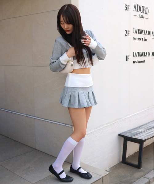 ALLuRing ChaRm(アリュリングチャーム)の「【2点セット】Bycolor Hoodie Set Up / バイカラーフーディーセットアップ(パーカー・レディース・グレー/ブラック・FREE)」の13枚目の写真