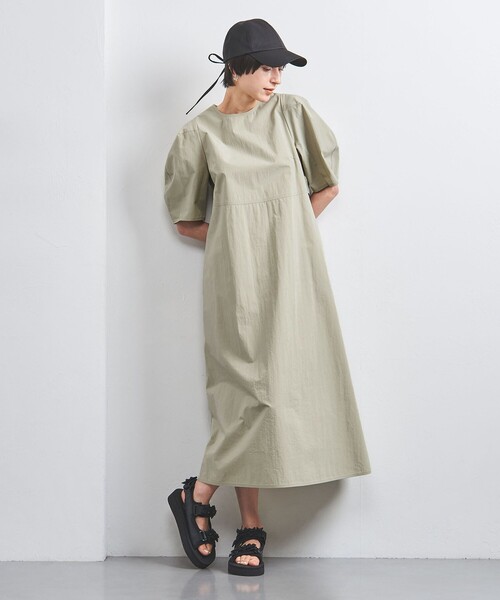 UNITED ARROWS（ユナイテッドアローズ）の「オープン バックリボン ワンピース（ワンピース・レディース・ブラック/オリーブ・36/38）」の8枚目の写真