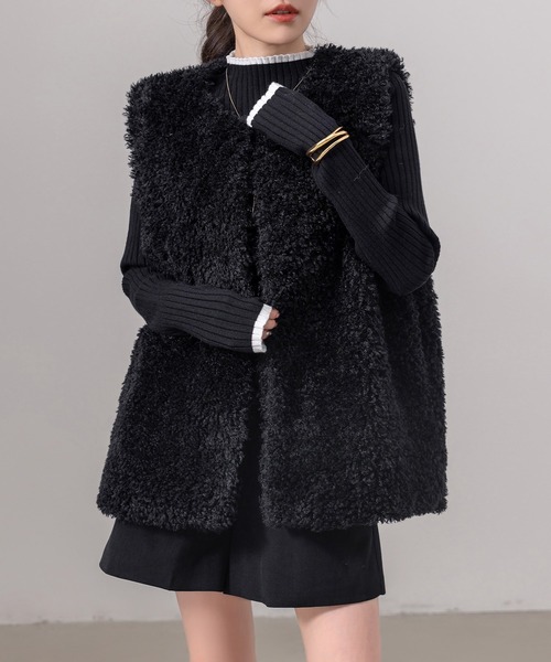 DAY CLOSET（デイ クローゼット）の「【裏地付き/腰周りサイジング】一点投入でコーデ格上げ。モコモコプードルファーベスト/ジレ レディース（ベスト・レディース・ベージュ/ブラック/ブラウン/アイボリー・FREE）」の13枚目の写真