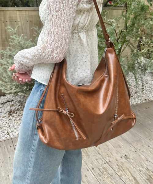 Loueme（ルエム）の「ヴィンテージライク2WAYリボンショルダーバッグ（ショルダーバッグ・レディース・ブラウン/ダークブラウン/ブラック・FREE）」の3枚目の写真