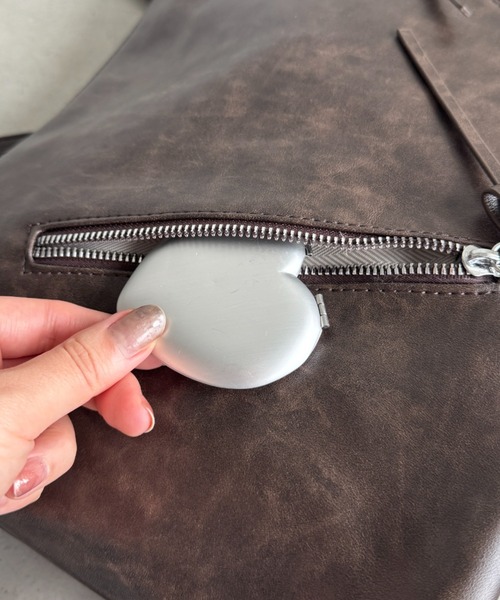 Loueme（ルエム）の「ヴィンテージライク3WAYリボンショルダーバッグ（ショルダーバッグ・レディース・ブラウン/ダークブラウン/ブラック・FREE）」の20枚目の写真