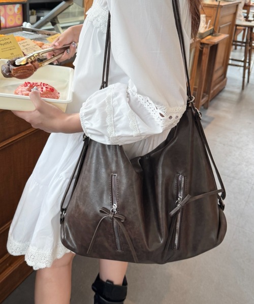 Loueme（ルエム）の「ヴィンテージライク3WAYリボンショルダーバッグ（ショルダーバッグ・レディース・ブラウン/ダークブラウン/ブラック・FREE）」の10枚目の写真