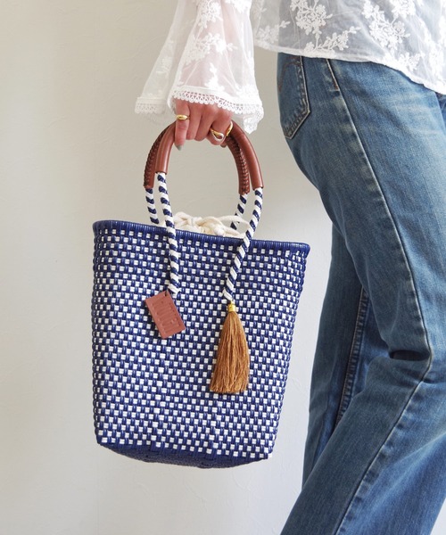 WOVEN（ウーヴン）の「WOVEN (ウーヴン) /プティトート メキシコ製 ミニバッグ メルカドバッグ かごバッグ レザーハンドル ミニトート マルシェバッグ（かごバッグ・レディース・ネイビー/ブルー系その他/ゴールド/ブラック×ベージュ/ブラック系その他/シルバー/ブラック・FREE）」の4枚目の写真