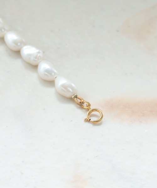 NOIR DE POUPEE(ノワールドプーペ)の「beau temps K14GF 淡水パール バロックショート ネックレス(ネックレス・レディース・ホワイト・FREE)」の12枚目の写真