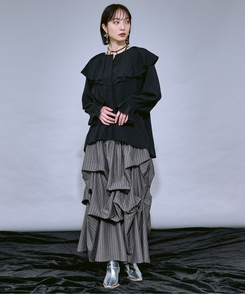 Ezick(エジック)の「Assorted Tuck ボリュームタックスカート/setup対応(スカート・レディース・グレー/ブラック/ブラック系その他/オフホワイト・FREE)」の17枚目の写真