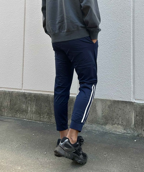 SKKONE（スコーネ）の「【Nylaus】速乾 ストレッチ イージージョガーパンツ ストレッチパンツ ロングパンツ サイドライン（その他パンツ・メンズ・杢グレー/ネイビー/ブラック/チャコール・LL/L/M）」の4枚目の写真