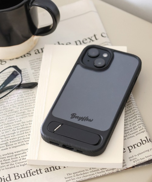 BAYFLOW（ベイフロー）の「BFスタンドiPhoneケース(13/14/15対応)（スマホケース/カバー・レディース・ベージュ/ブラック/ブルー・0）」の2枚目の写真