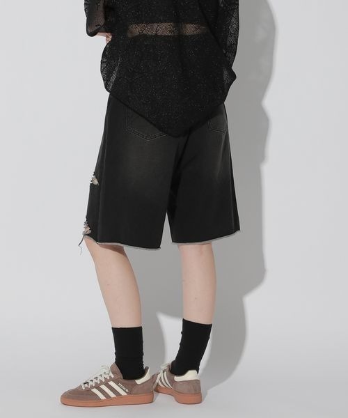 Anui（アニュイ）の「【UNISEX/2サイズ展開】カットハーフデニム（その他パンツ・レディース・ブラック/ブルー・MEDIUM/SMALL）」の4枚目の写真