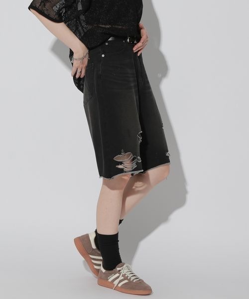 Anui（アニュイ）の「【UNISEX/2サイズ展開】カットハーフデニム（その他パンツ・レディース・ブラック/ブルー・MEDIUM/SMALL）」の5枚目の写真