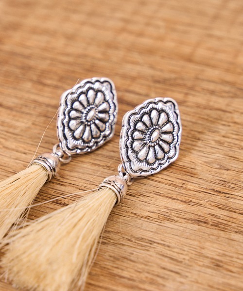 CIAOPANIC TYPY（チャオパニックティピー）の「【yuccA】アソート柄コンチョイヤリング（イヤリング・レディース・ベージュ/ベージュ系その他/ブラック系その他/ブラック・ONE SIZE）」の9枚目の写真