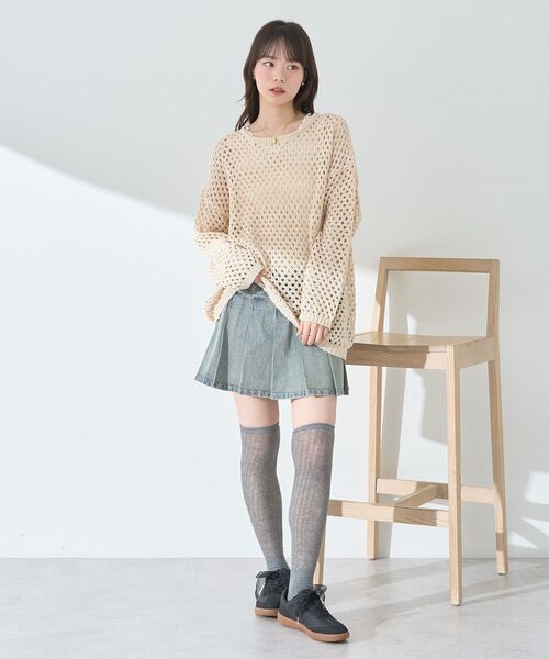 earth music&ecology(アースミュージックアンドエコロジー)の「カラーメッシュプルオーバー(チュニック・レディース・アイボリー/ブラック/グリーン系その他3/ピンク・FREE)」の14枚目の写真
