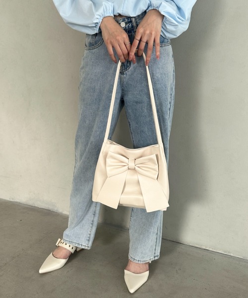 美品【ヴァレンティノ】リボントートバッグ パテントレザー VALENTINO(ヴァレンティノ) トートバッグ(レディース) - 海外