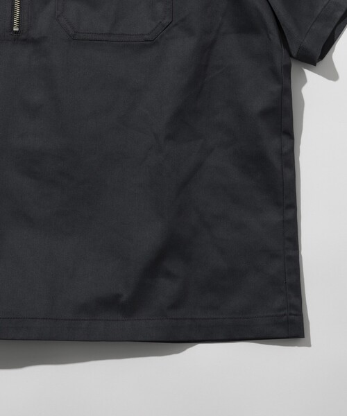 RED KAP(レッドキャップ)の「RED KAP/レッドキャップ 別注 リラックスフィット ハーフジップ ワンポイントロゴ ソリッド半袖ツイルワークシャツ/SP H/Z SS SHIRT(シャツ/ブラウス・メンズ・ベージュ/チャコールグレー/ブラック・LARGE/MEDIUM)」の22枚目の写真