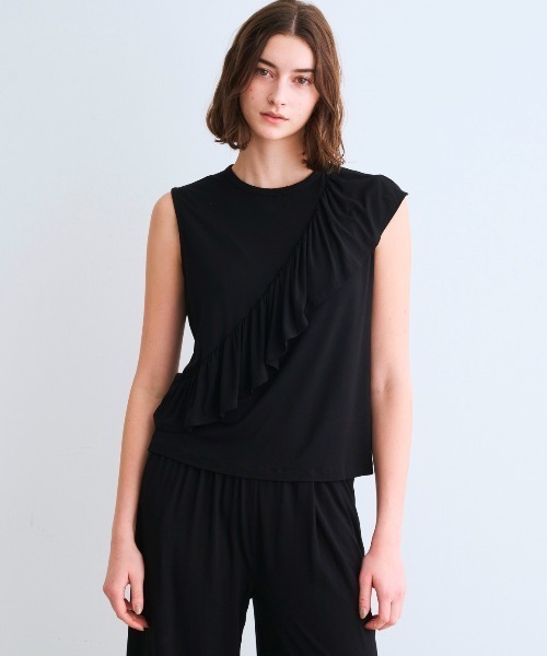 three dots（スリードッツ）の「トラベルライン ラッフルタンク（タンクトップ・レディース・ブラック/ネイビー・SMALL/MEDIUM）」の3枚目の写真