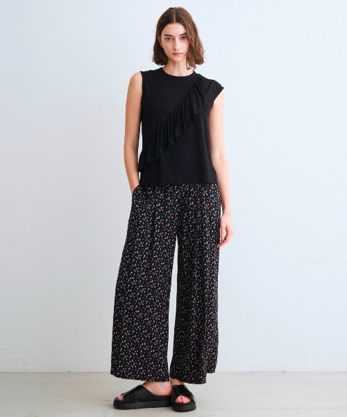 three dots（スリードッツ）の「トラベルライン ラッフルタンク（タンクトップ・レディース・ブラック/ネイビー・SMALL/MEDIUM）」の11枚目の写真