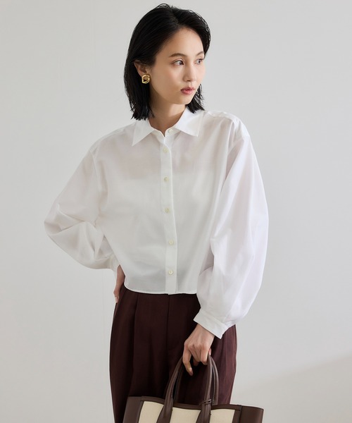 ROPE'（ロペ）の「【WEB・一部店舗限定】ライトタンブラークロップドシャツ/洗える（シャツ/ブラウス・レディース・ピンク/ホワイト/サックスブルー・FREE）」の2枚目の写真