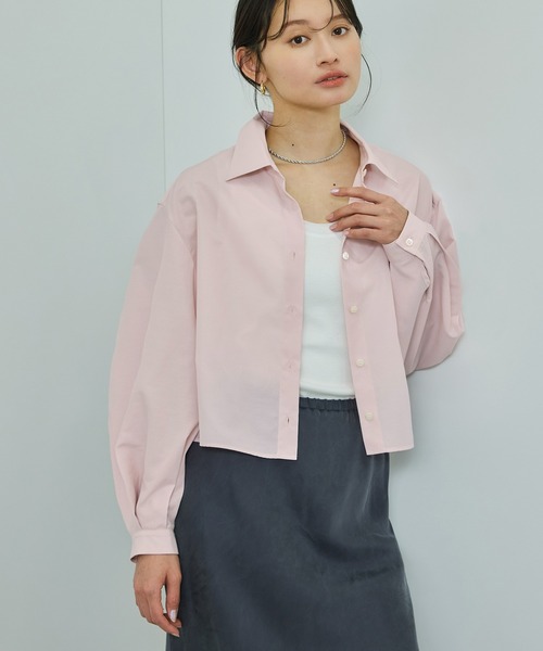 ROPE'（ロペ）の「【WEB・一部店舗限定】ライトタンブラークロップドシャツ/洗える（シャツ/ブラウス・レディース・ピンク/ホワイト/サックスブルー・FREE）」の9枚目の写真