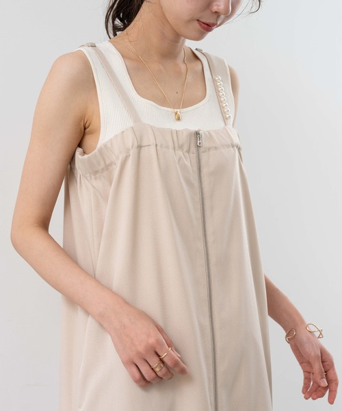 ANNA LUNA(アンナルナ)の「【ANNA LUNA】 シンプル に華やぐ パール付き ジップ キャミワンピース(ワンピース・レディース・ブラック/ベージュ・LARGE/MEDIUM)」の17枚目の写真