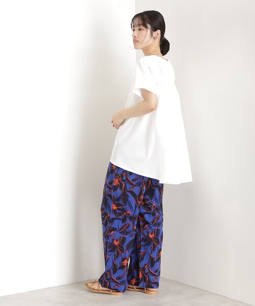 THE SHOP TK (ザ ショップ ティーケー )の「切替バックギャザーチュニック【洗濯機OK/接触冷感/UV】(チュニック・レディース・スミクロ/ブラック/オフホワイト・12/13)」の5枚目の写真