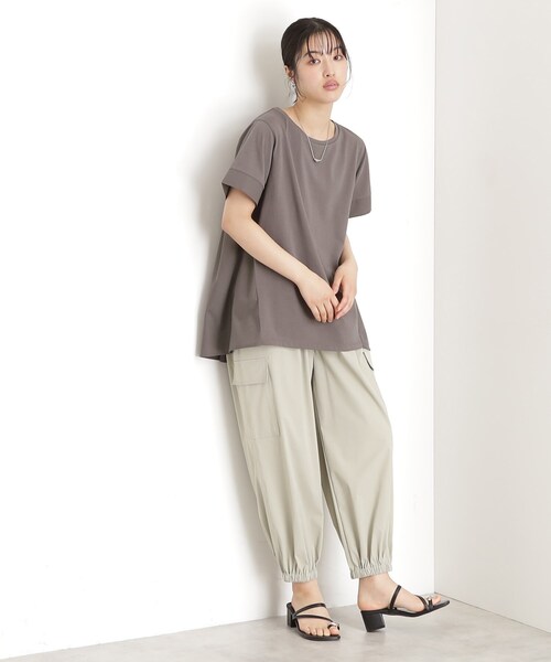 THE SHOP TK (ザ ショップ ティーケー )の「切替バックギャザーチュニック【洗濯機OK/接触冷感/UV】(チュニック・レディース・スミクロ/ブラック/オフホワイト・12/13)」の12枚目の写真