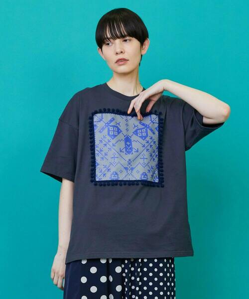 FRAPBOIS(フラボア)の「ブラケットT(Tシャツ/カットソー・レディース・ホワイト/チャコールグレー・1/2)」の2枚目の写真