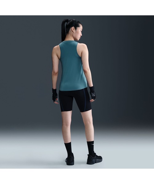 NIKE(ナイキ)の「ナイキ NIKE ナイキ ワン DF スリム タンク トップ(タンクトップ・レディース・ブルーグレー・S/M/L)」の5枚目の写真